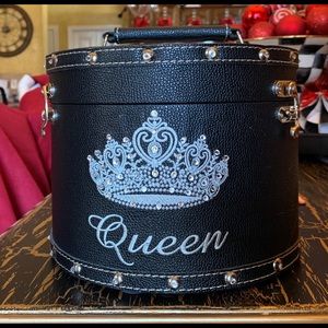 Crown case